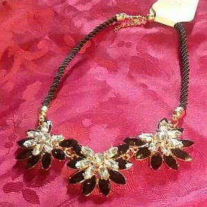 Black necklace! NWT!!